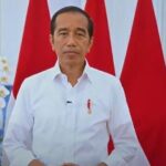 Presiden Jokowi dalam perjalanan kunker idak menggunakan pesawat kepresidenan Indonesia-1 yang berwarna merah dan putih, namun menggunakan pe