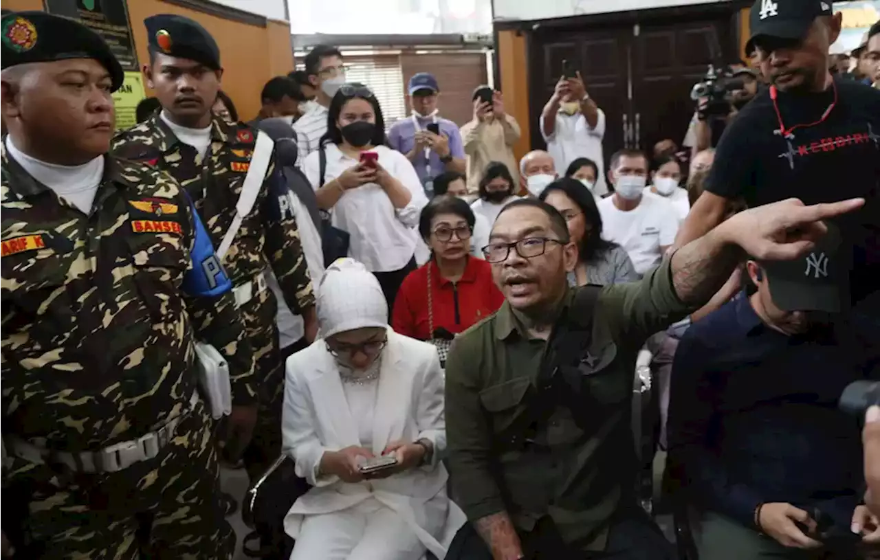 Ayah David dikawal Banser hadiri sidang perdana Mario Dandy dan Shane Lukas