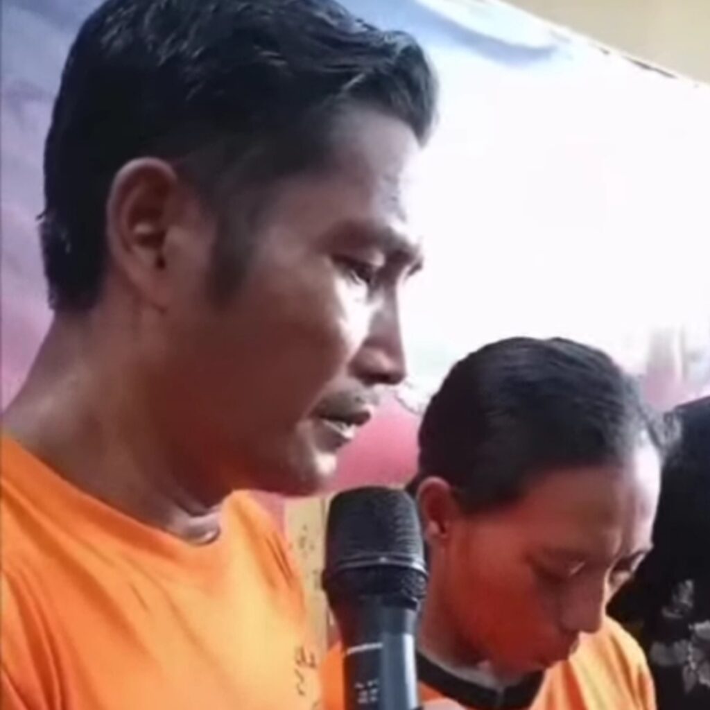 Seorang ayah tega memperkosa anak kandung sendiri, hingga hamil 2 kali, sementara sang istri diam saja karena takut kehilangan suami.
