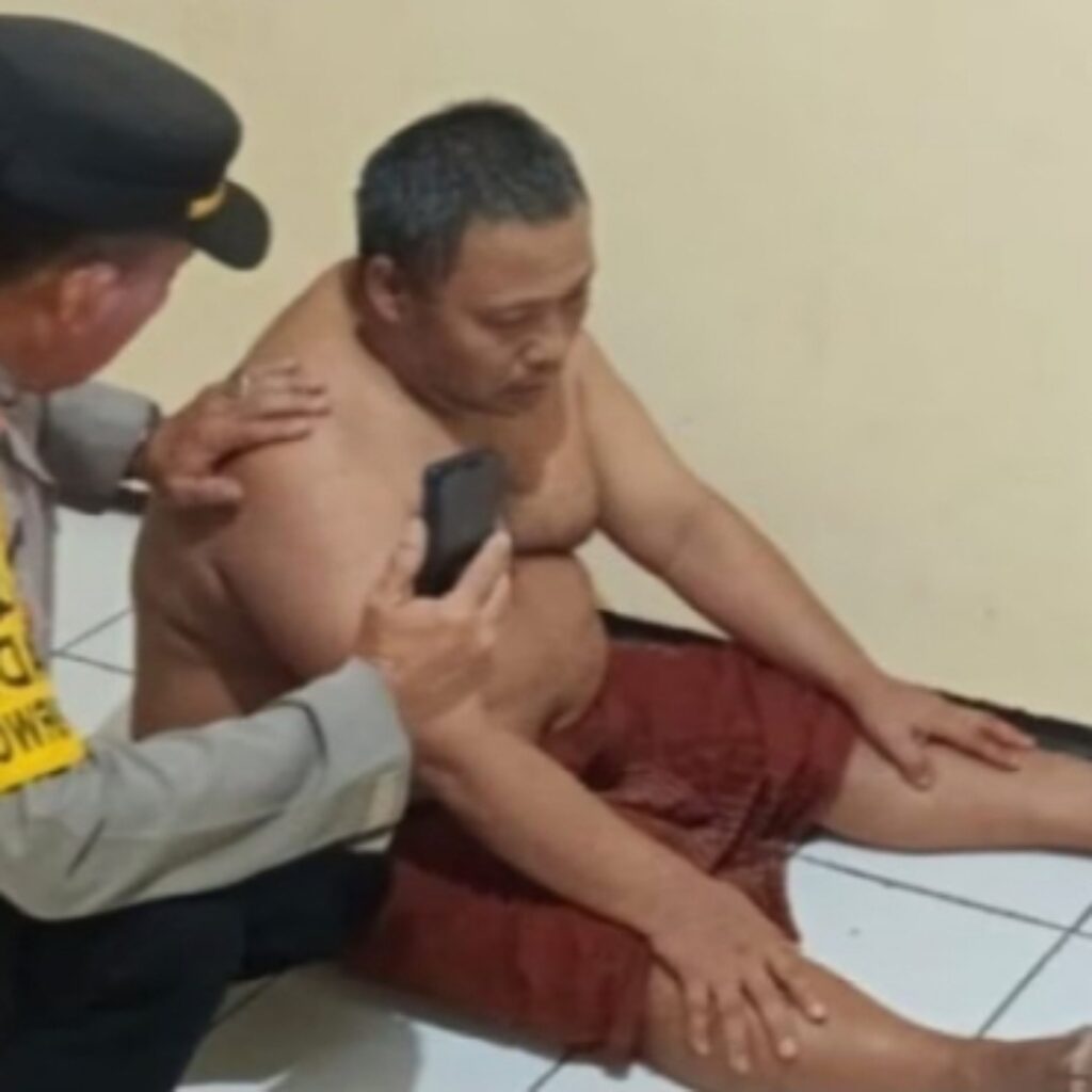 Mertua yang bunuh menantu sedang hamil 7 bulan Akirnya terungkap, Khoiri (52) yang tega membunuh, menantunya yang sedang hamil 7 bulan karena menolak diperkosa.