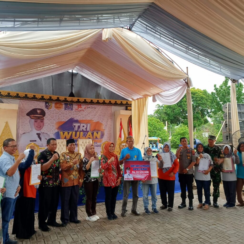 Bupati Demak dr. Eisti’anah, SE langsung perntahkan Dindagkop UKM segera turun tangan bantu Disabilitas usai mendengar keluhanya.
