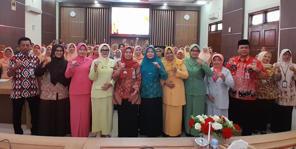 Bupati Demak-dr.Eisti’anah, SE menegaskan bahwa ‘Ibu adalah agen aktif perubahan pembangunan, tidak hanya menerima manfaat pembangunan’.