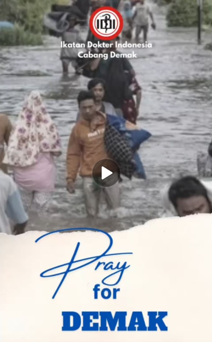 Sekretaris IDI Demak, dr.Dian Widyahandayani memohon ma’af IDI tidak bisa membantu semua kebutuhan pengungsi banjir Karanganyar Demak.