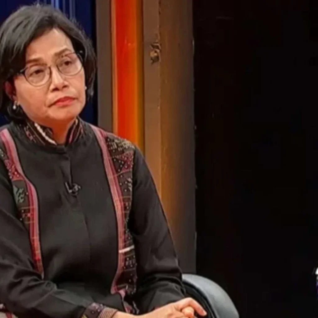 Sri Mulyani Indrawati melakukan pemblokiran APBN Rp 50,14 triliun atas arahan Jokowi, Airlangga Hartarto mengakui untuk mendanai bansos.