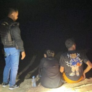 2 sejoli digrebeg Siraju Sepasang muda-mudi yang kedapatan berduaan di pinggir pantai Bandengan, digerebek Tim Patroli Siraju Polres Jepara.